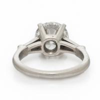 CARTIER, DIAMOND AND PLATINUM RING