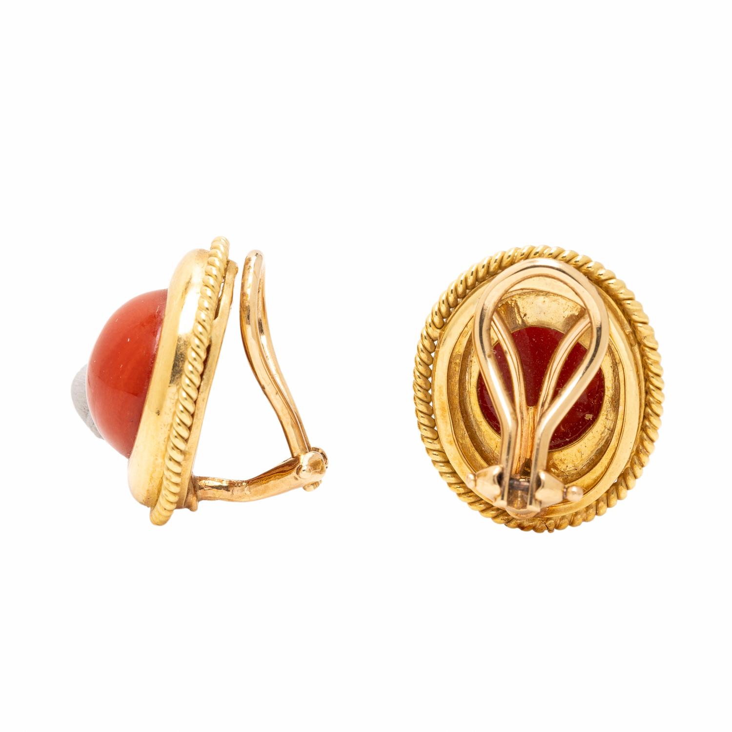 CORAL AND YELLOW GOLD EARRINGS