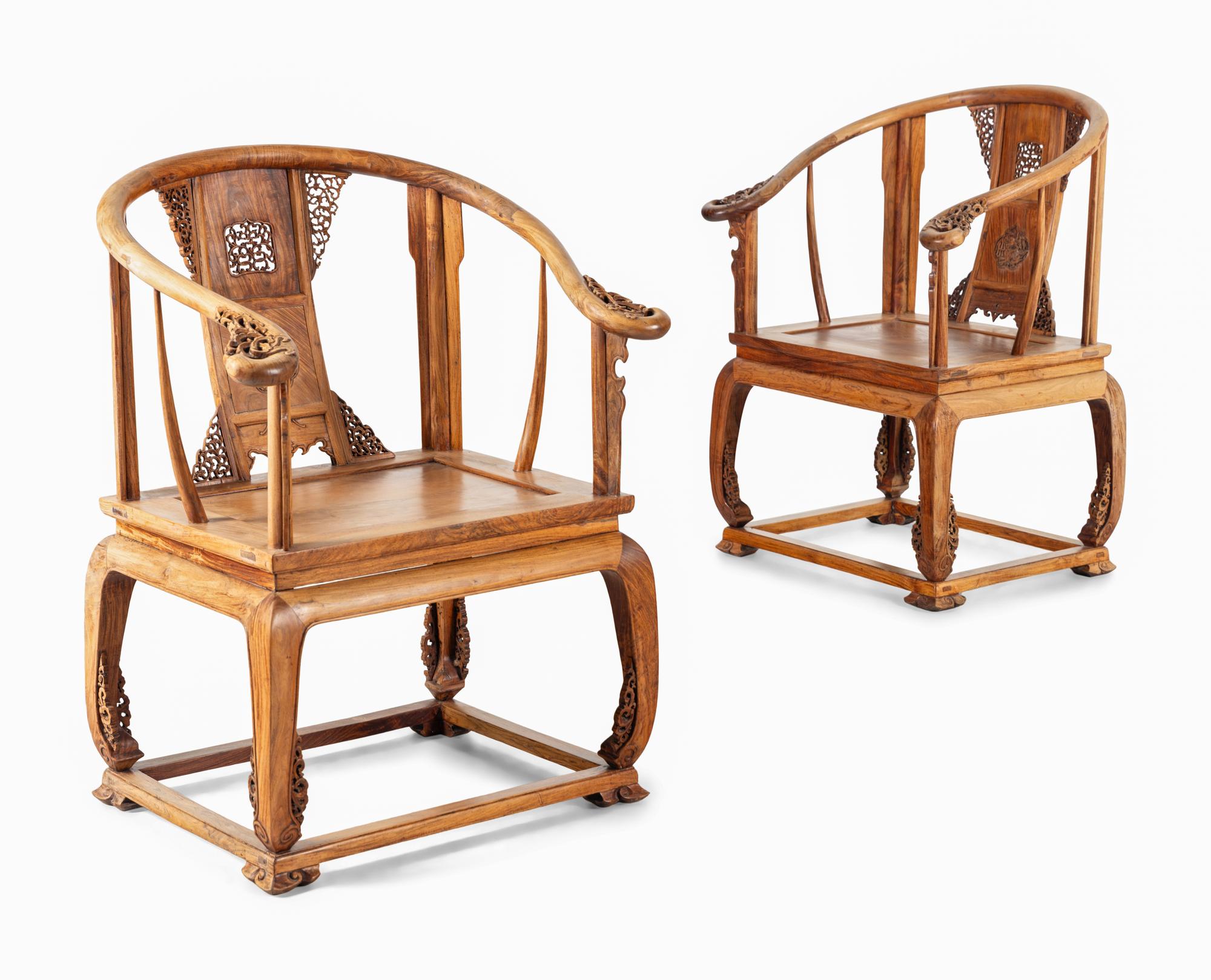A Pair of Chinese Continuous Armchairs, Possibly Huanghuali, 20th Century 近代 或为黄花梨 圈椅一對