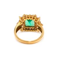 EMERALD AND DIAMOND RING