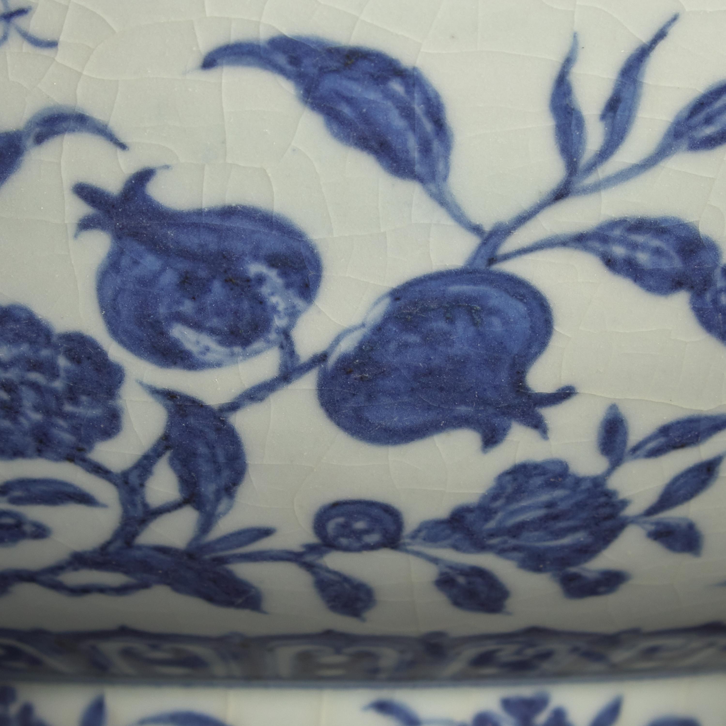 A Rare and Large Chinese Blue and White Porcelain 'Fruit and Flower' Bowl, Xuande Mark and Period — 明宣德 青花折枝瑞果紋大骰子盌