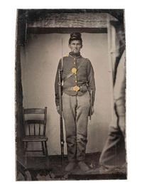 [CIVIL WAR]. CDV-sized tintype of a Union soldier armed with a musket with bayonet.