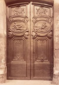 A group of three photographs ( Hôtel de la Comtess de Verrue, rue du Regard , 1899; Hôtel de Gouffier, rue de Varenne 56 , 1899-1900; Hôtel d'Argouges, rue Seguier 16 , 1900)
