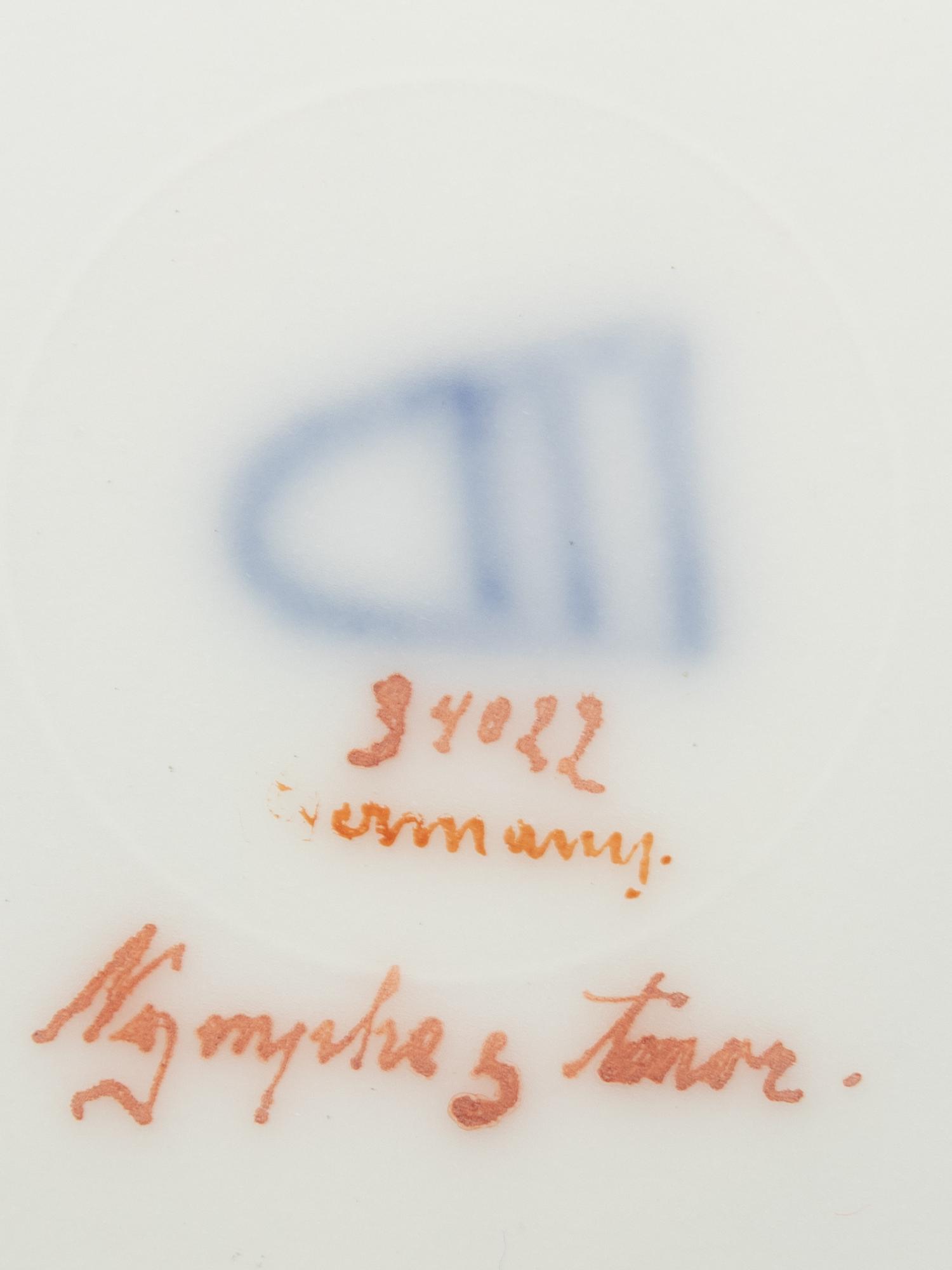 A Vienna Porcelain Plate Depicting Nymphe and Amor