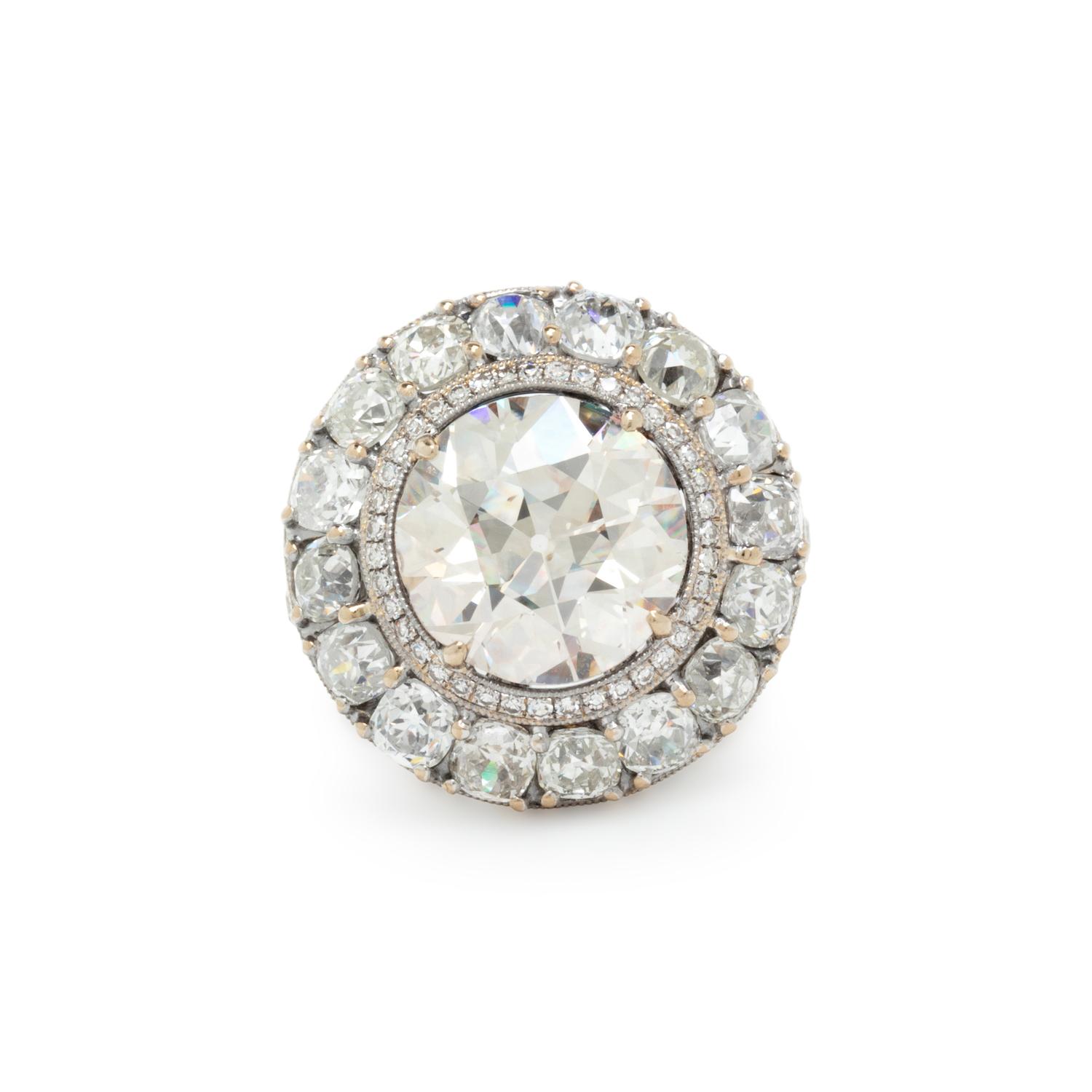 DIAMOND RING