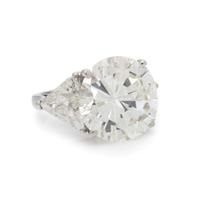 12.32 CARAT ROUND BRILLIANT CUT DIAMOND RING