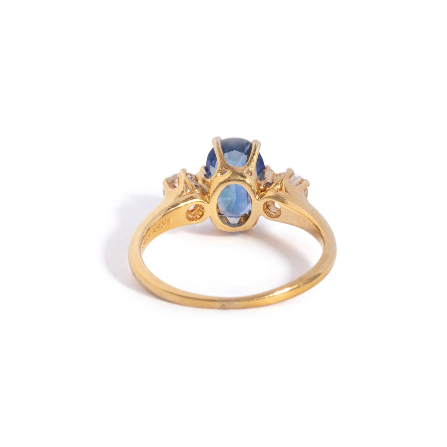 SAPPHIRE AND DIAMOND RING