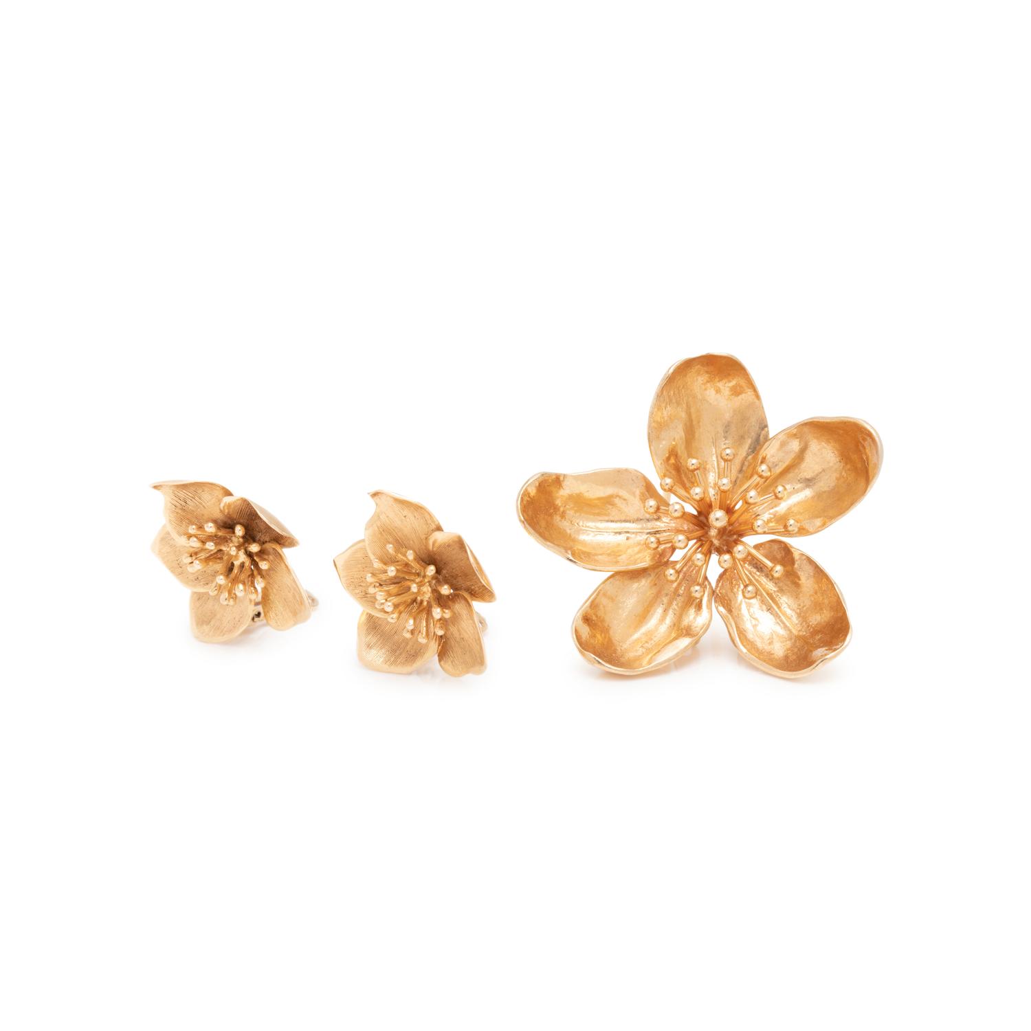 COLLECTION OF YELLOW GOLD FLOWER JEWELRY