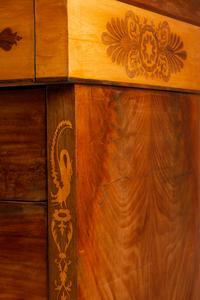 An Italian Mahogany and Marquetry Chest of Drawers