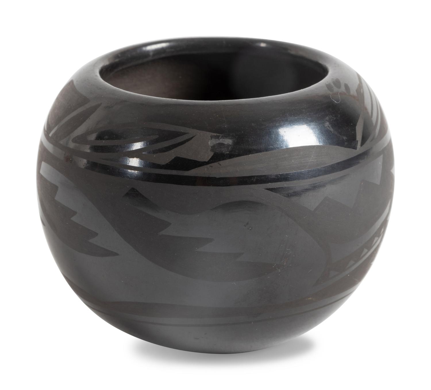 Santa Clara Miniature Pottery