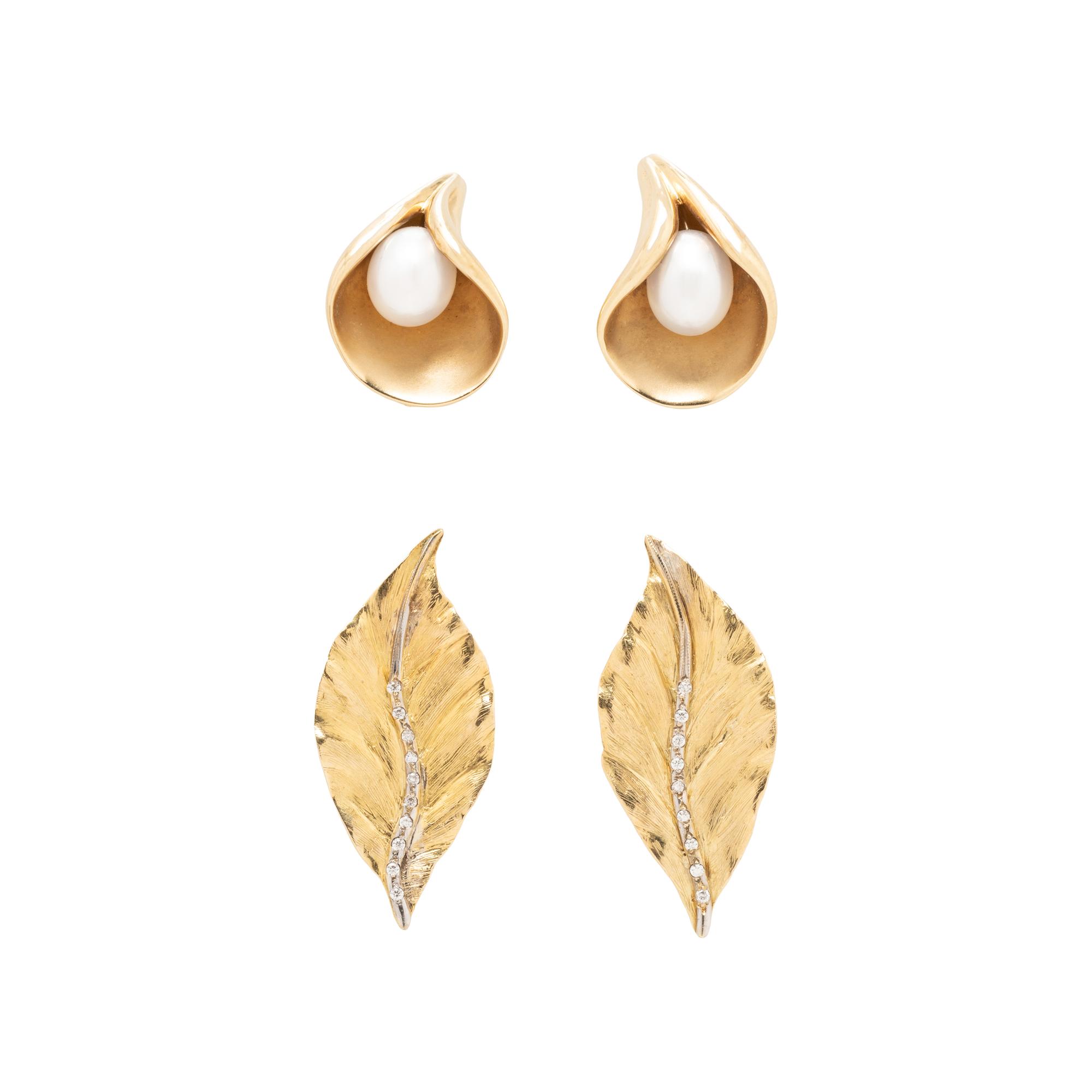 COLLECTION OF YELLOW GOLD CLIP EARRINGS