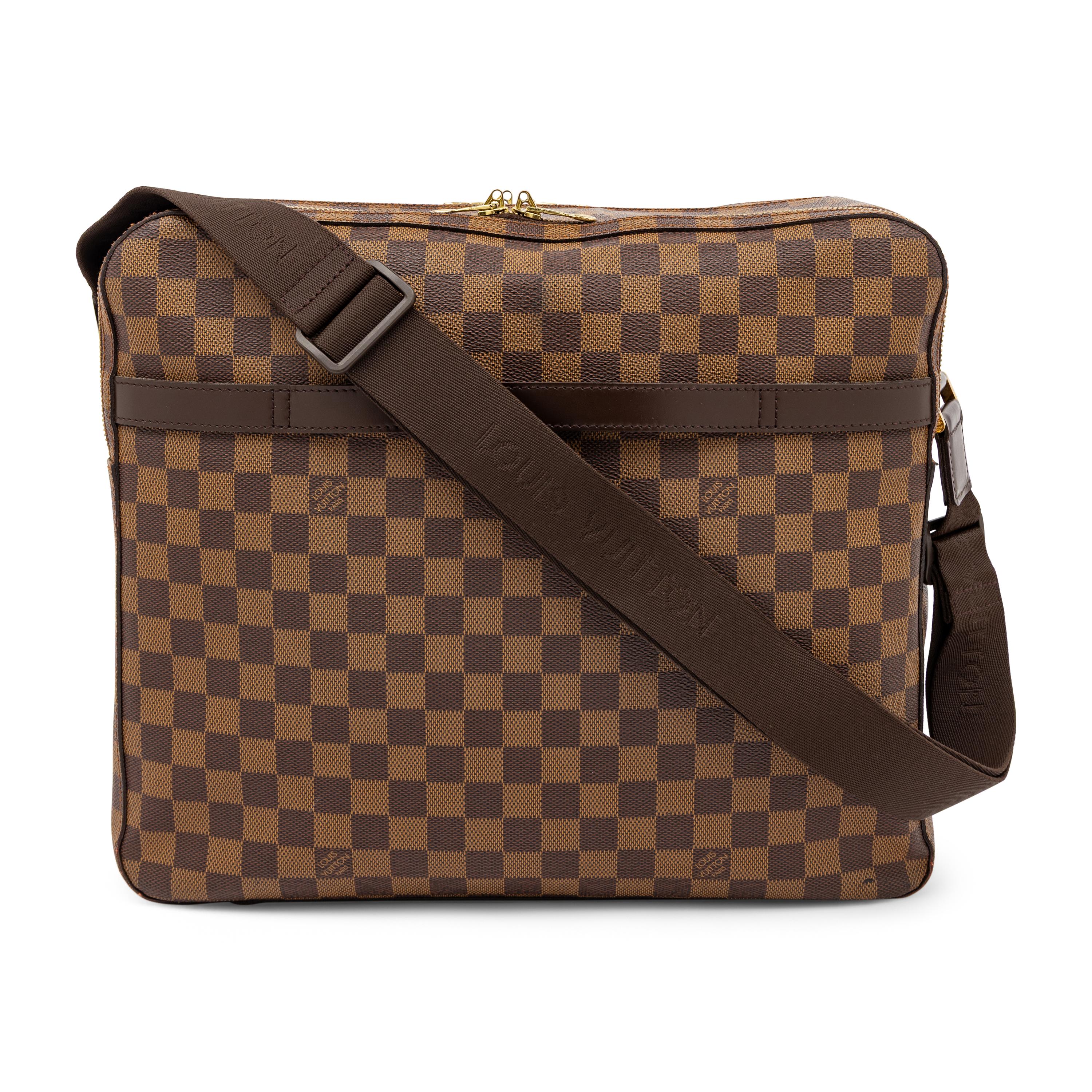 Louis Vuitton, Dorsoduro Messenger Bag in Damier Ebene