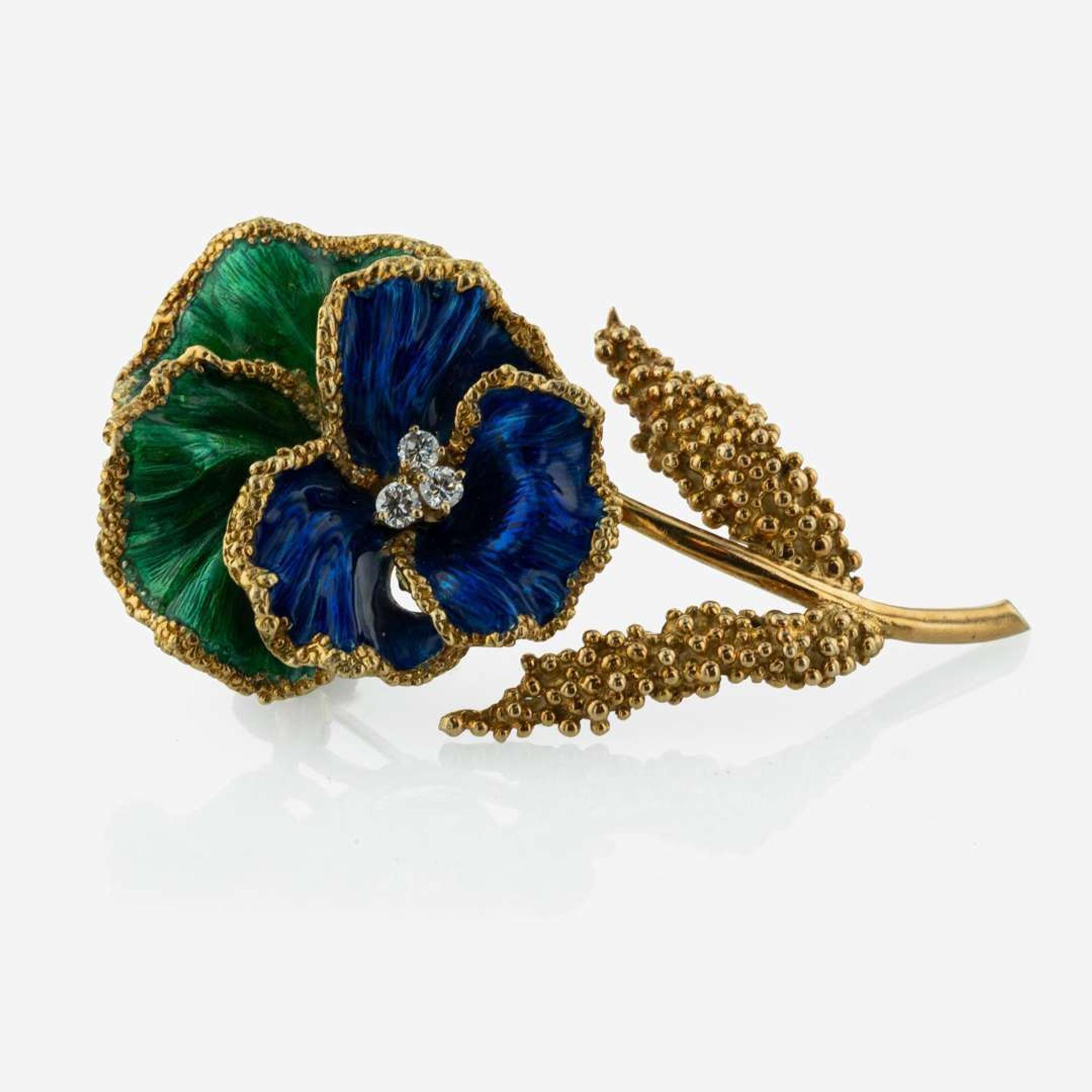An 18K Yellow Gold and Diamond Pansy Brooch