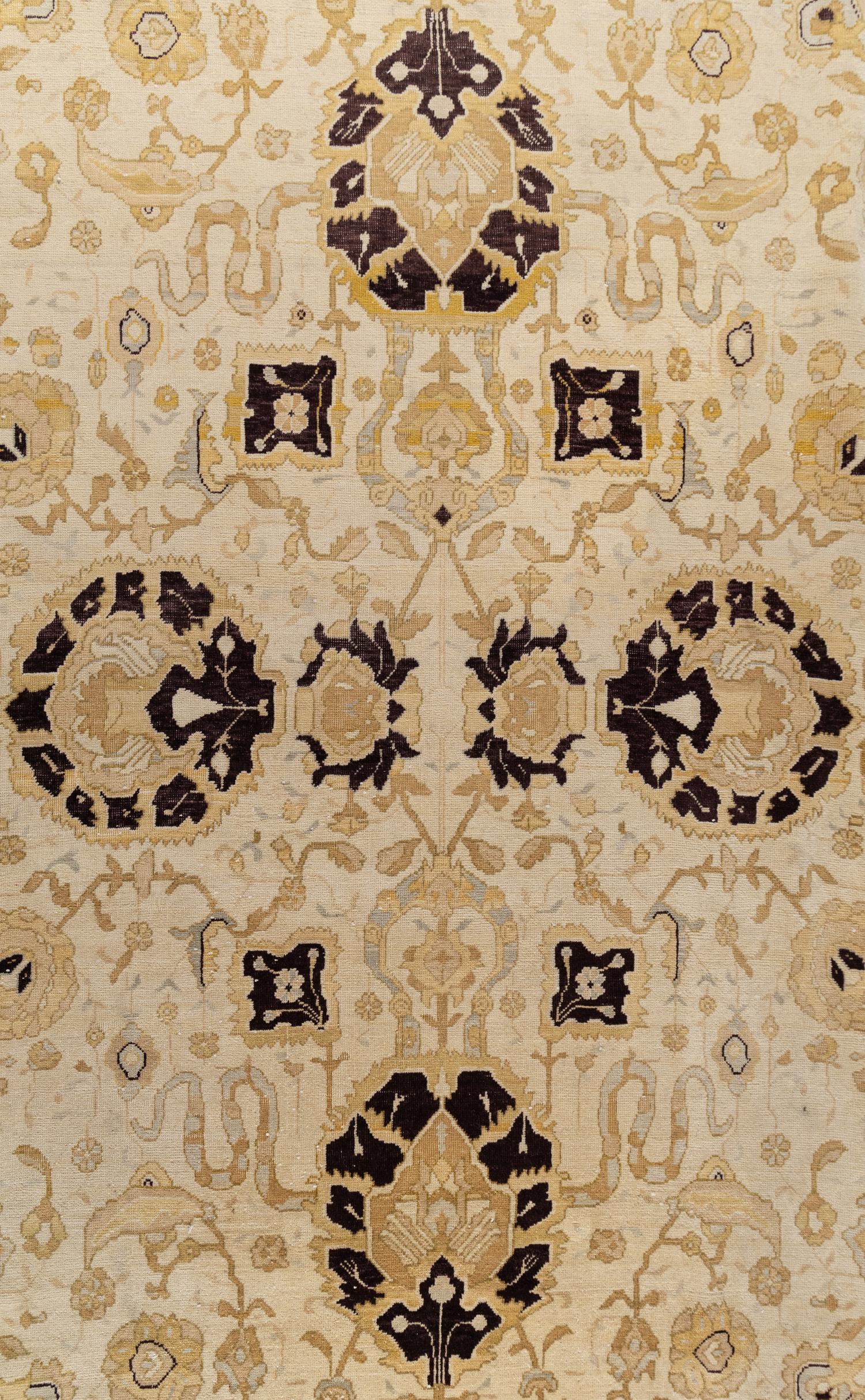 An Amritsar-Design Wool Rug