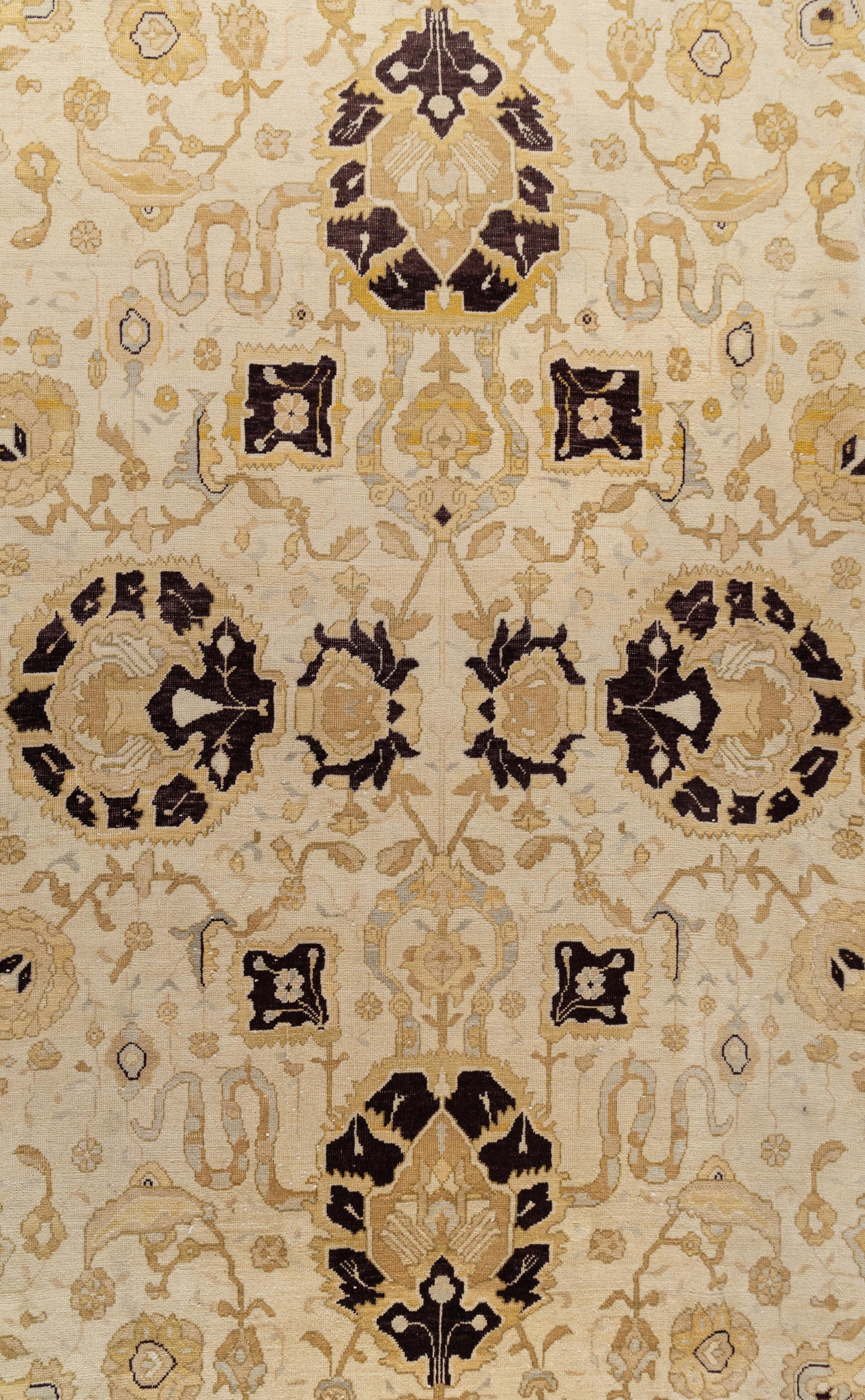 An Amritsar-Design Wool Rug