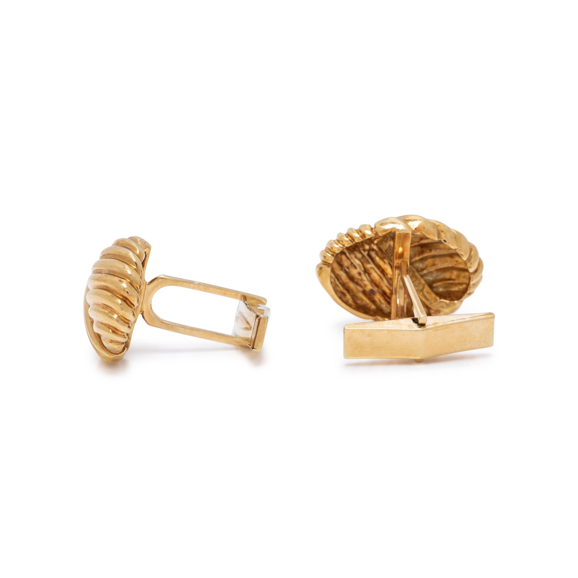 TIFFANY & CO., YELLOW GOLD CUFFLINKS