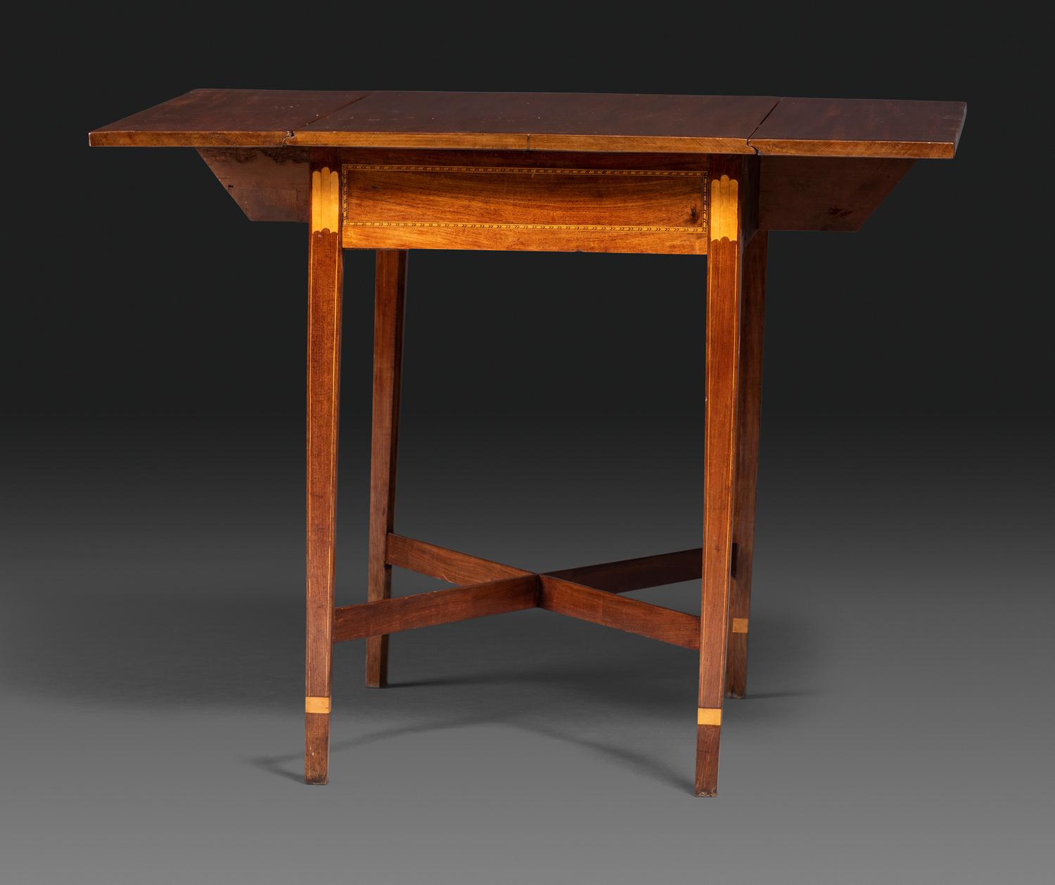 A Federal Inlaid Mahogany X-Stretcher Base Pembroke Table