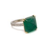 EMERALD AND DIAMOND RING