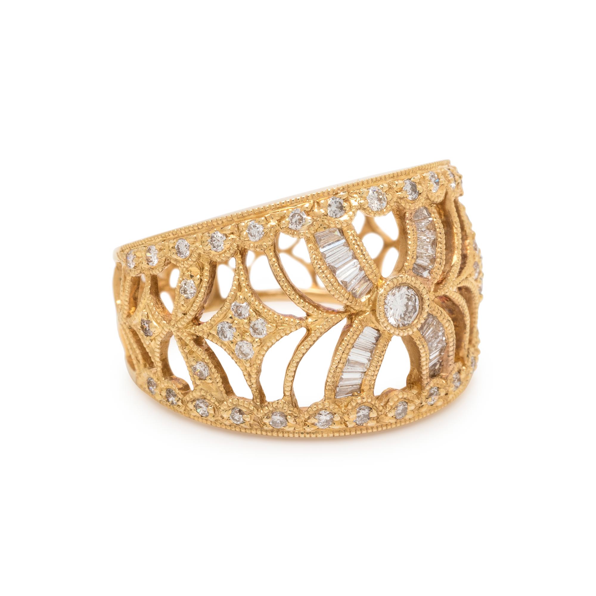 YELLOW GOLD AND DIAMOND RING