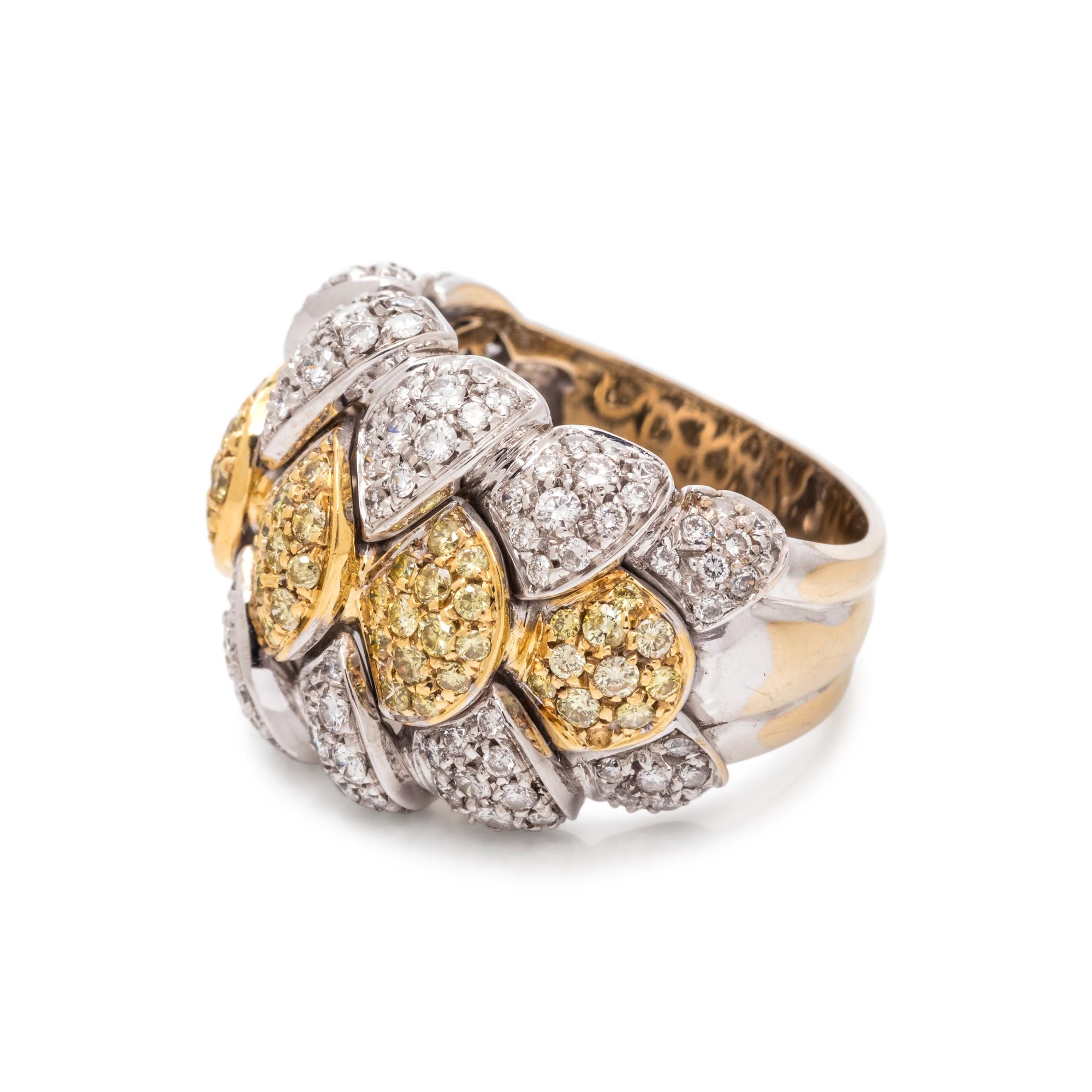 DIAMOND AND COLORED DIAMOND RING