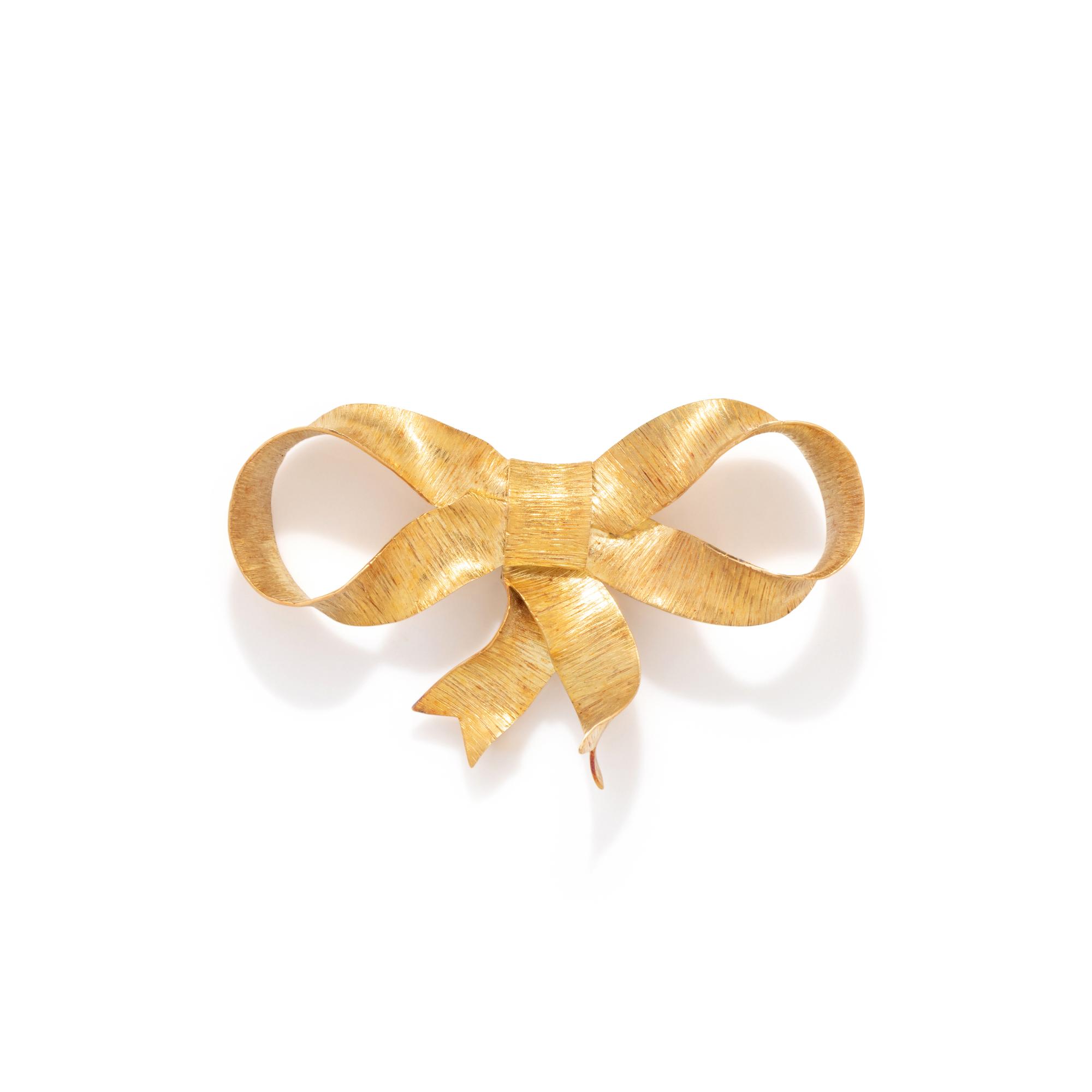 LEE HAVENS, YELLOW GOLD BOW BROOCH