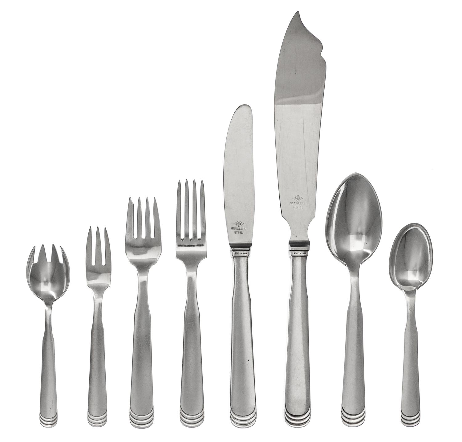A Danish Silver Flatware Service, Hans Hansen, Copenhagen, Mid-20th Century, Art Deco Ripple pattern, comprising: 9 dinner knives 3 lun