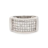 WHITE GOLD AND DIAMOND RING