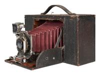 [EARLY PHOTOGRAPHY] 3 late 19th-early 20th century cameras, highlighted by Stereo Solograph camera.