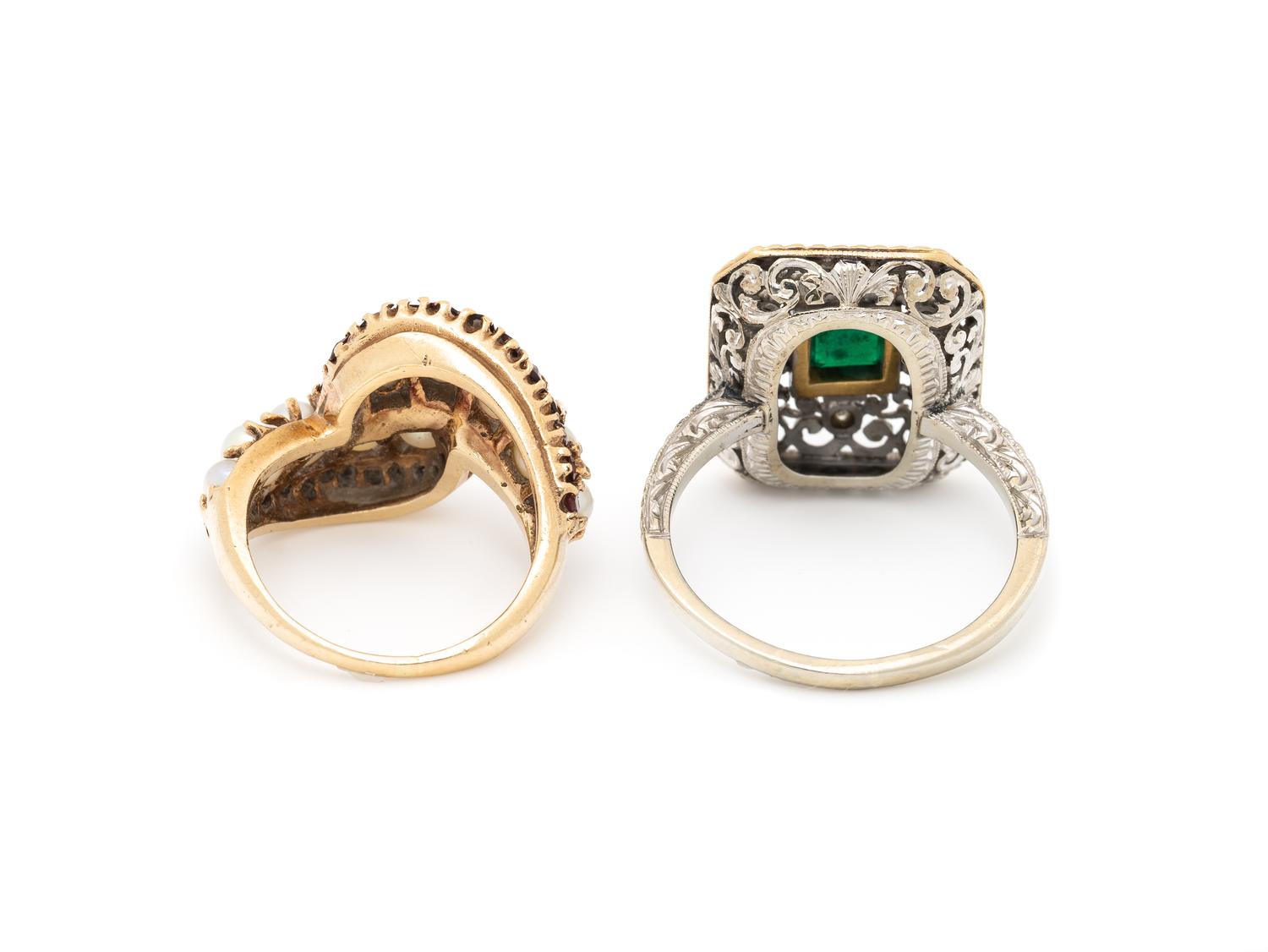 COLLECTION OF GOLD AND GEMSTONE RINGS
