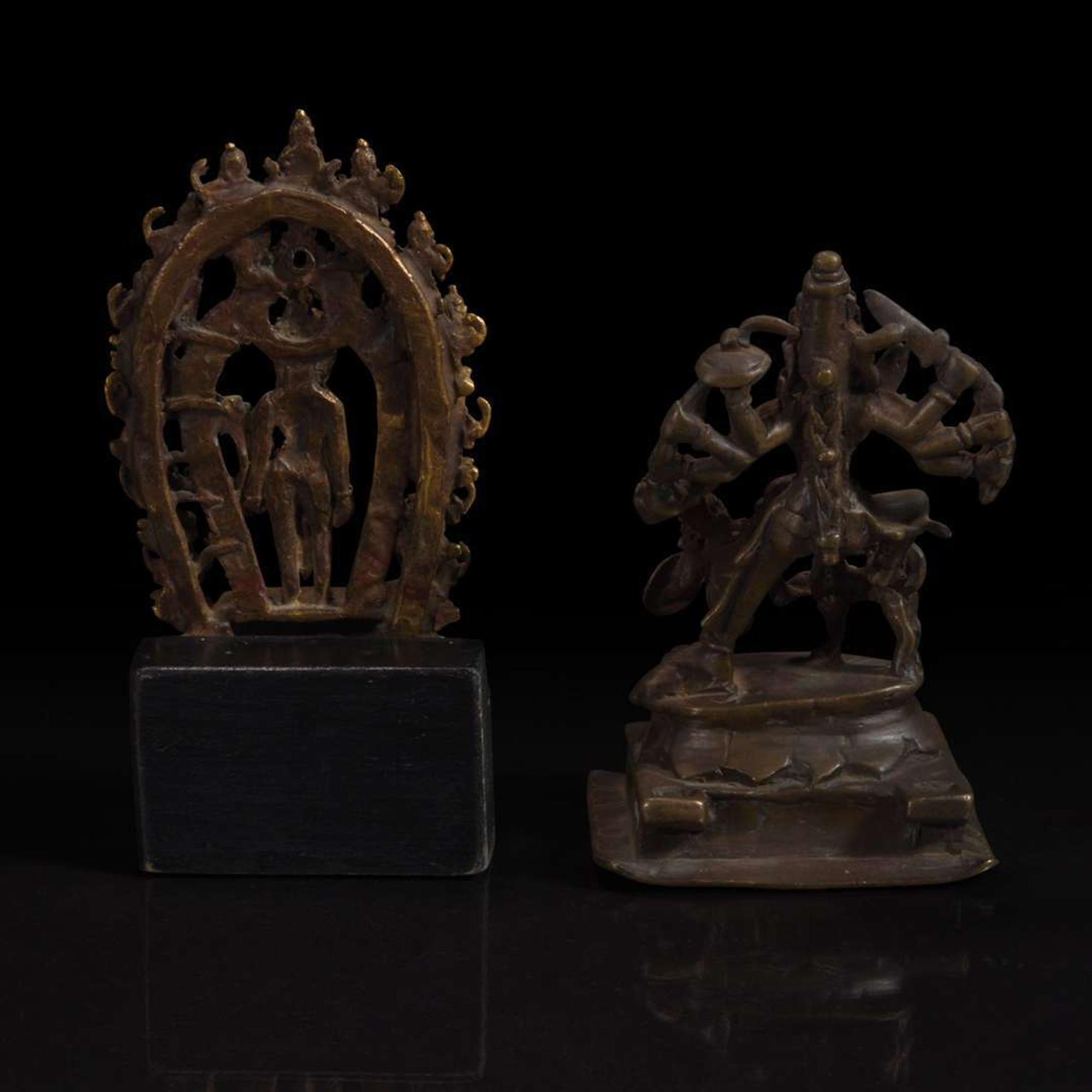 A group of seven assorted Indian and Himalayan bronzes 印度及喜马拉雅铜佛造像一组七件 17th/18th century and later ??????????