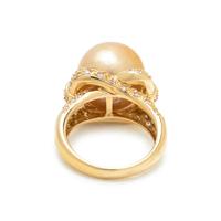 CULTURED GOLDEN SOUTH SEA PEARL AND DIAMOND RING