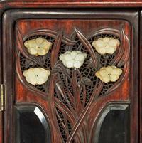 A small Japanese hardwood cabinet with Chinese jade inlays 白玉镶嵌日本硬木小柜