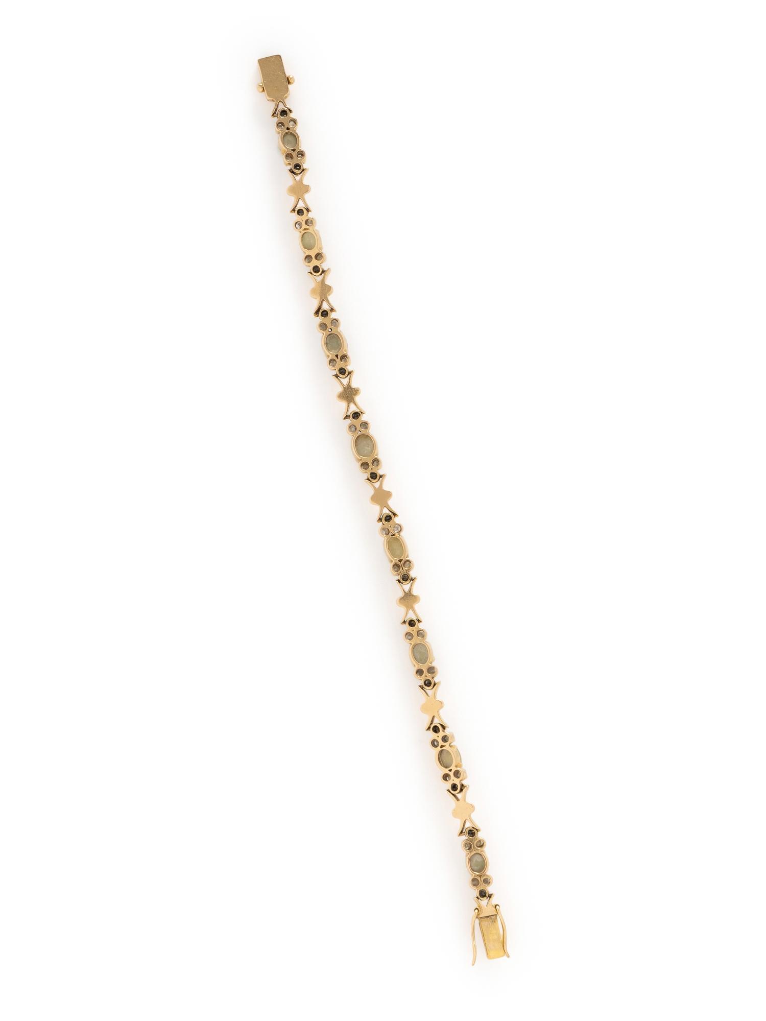 CAT'S EYE CHRYSOBERYL AND DIAMOND BRACELET
