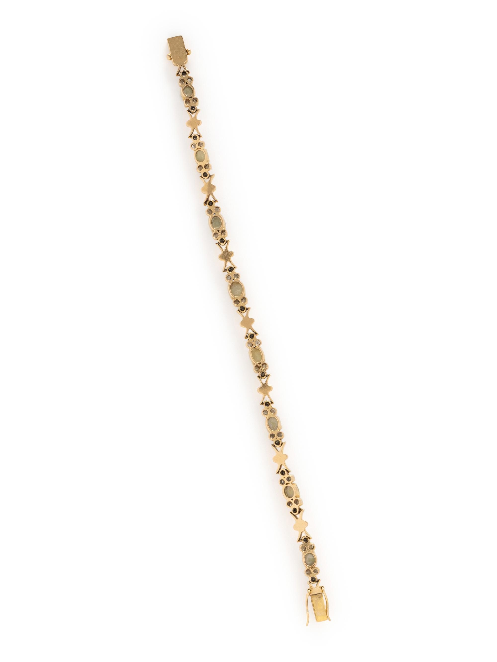 CAT'S EYE CHRYSOBERYL AND DIAMOND BRACELET
