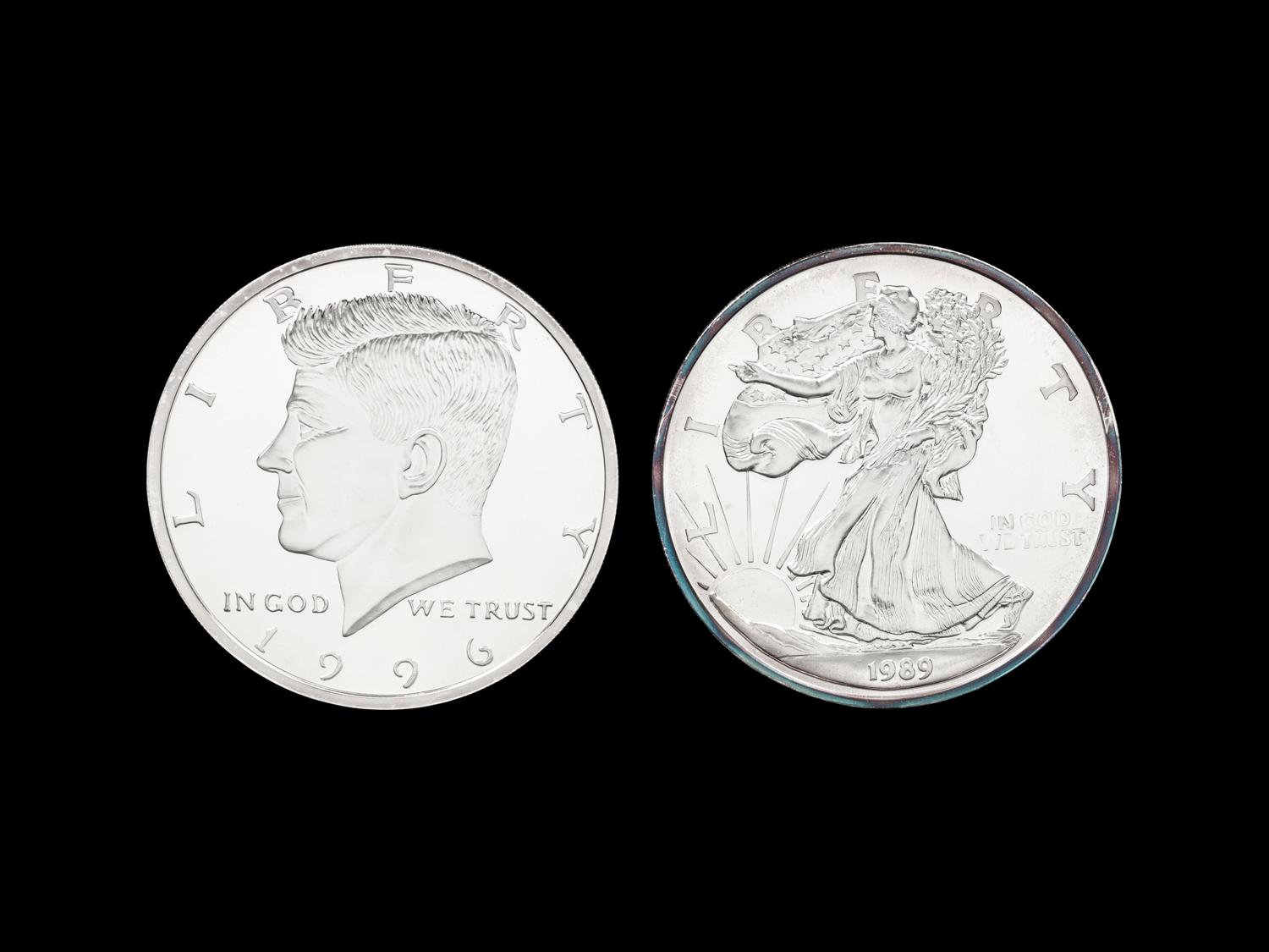 [PRIVATE ISSUE] Two 1/2-Pound Silver Rounds