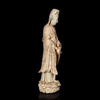 An exceptionally large Dehua blanc de Chine figure of Guanyin 德化窑观音像 Qing dynasty or earlier ????