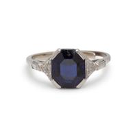 SAPPHIRE AND DIAMOND RING