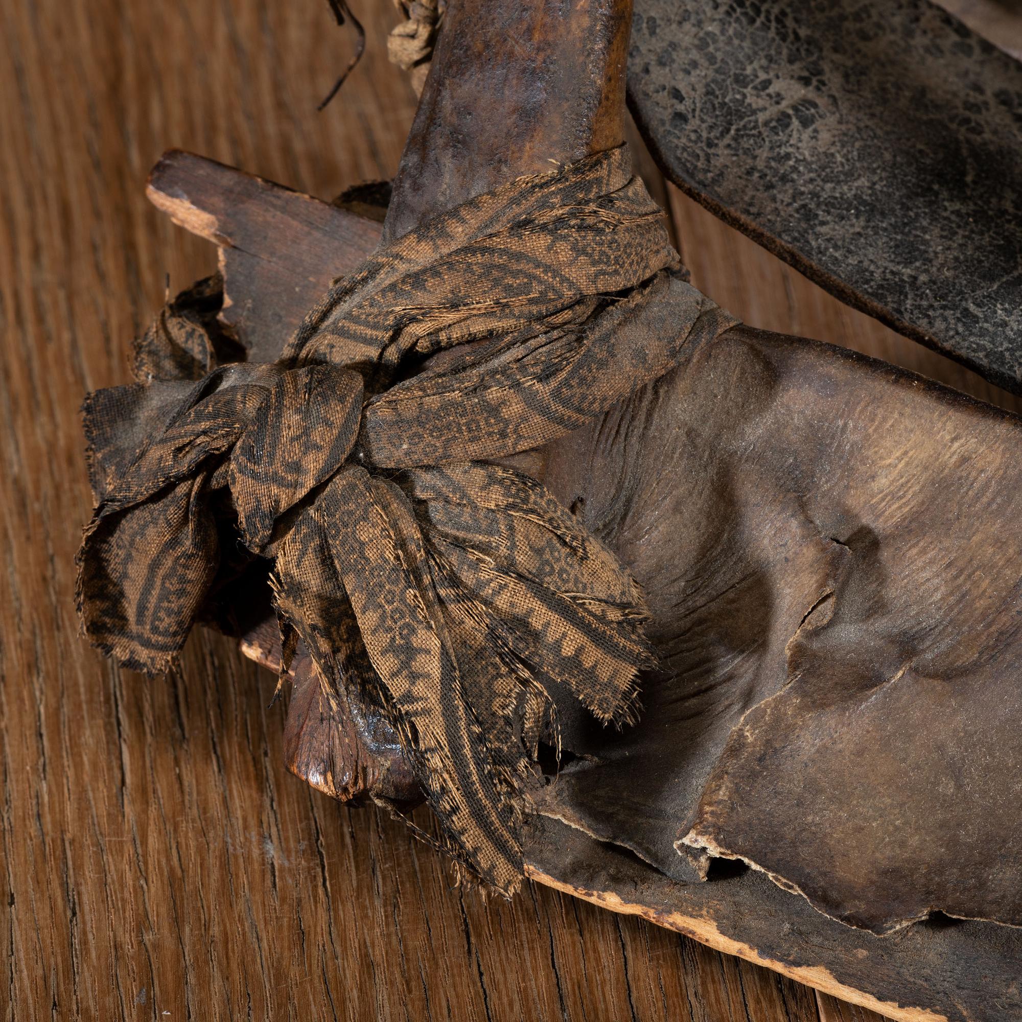 Southern Cheyenne Child's Saddle