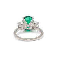EMERALD AND DIAMOND RING