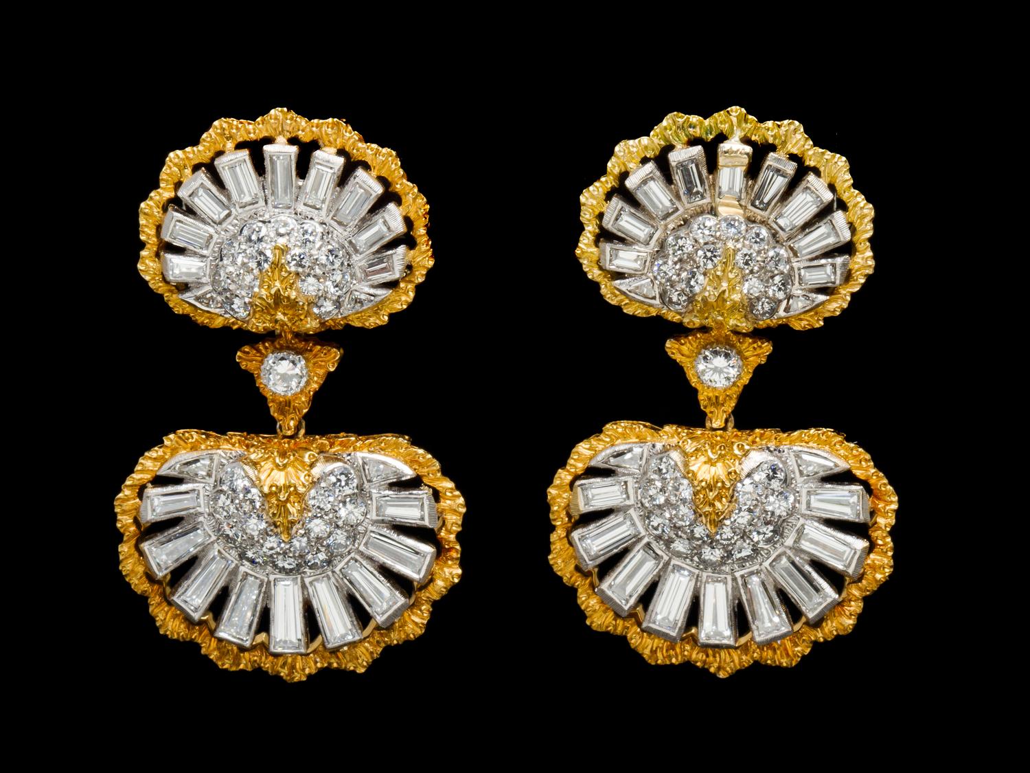 A Pair of 18 Karat Gold and Diamond Earclips, Buccellati, 18.20 dwts.