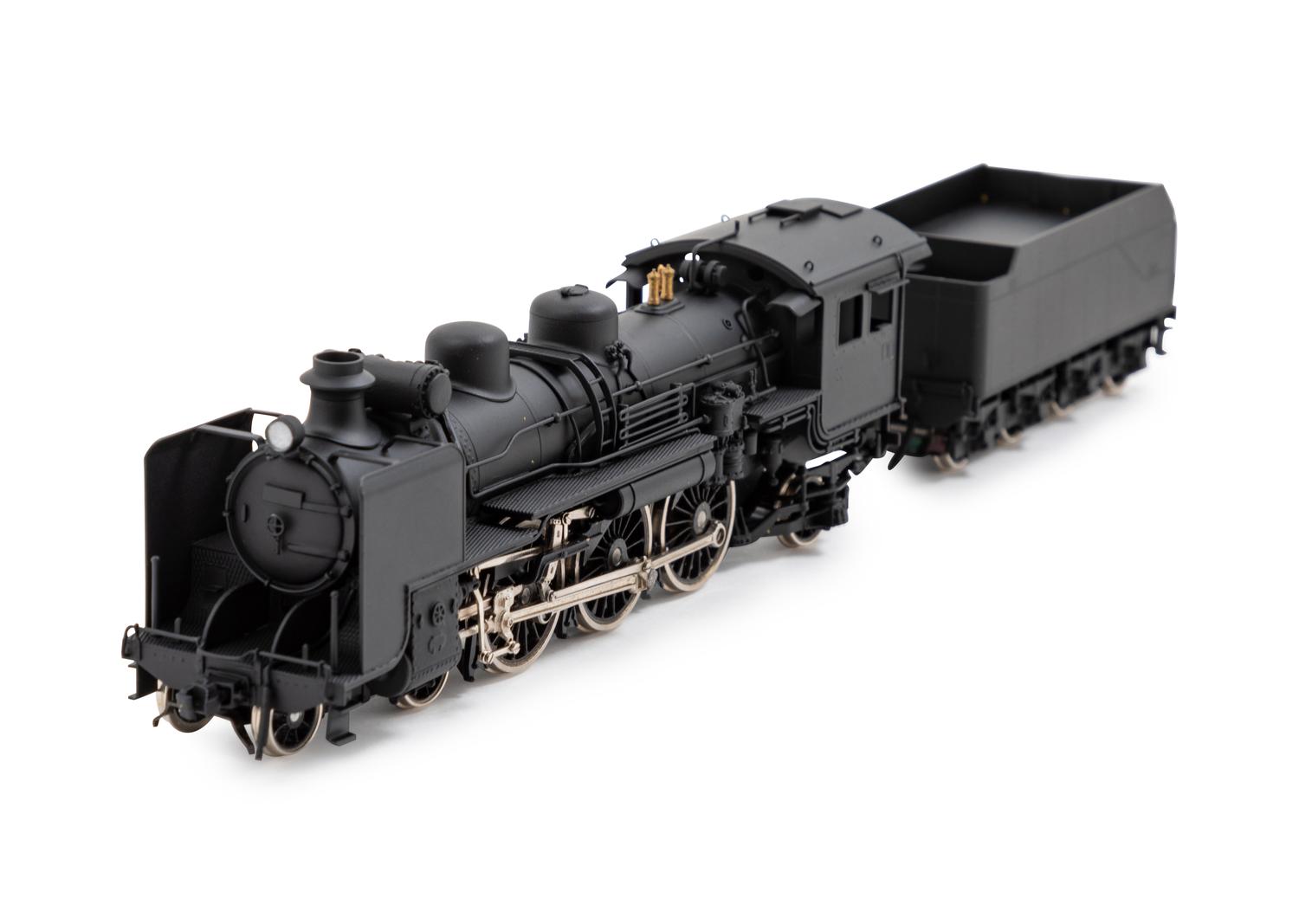 A Tenshodo Painted Metal HO-Gauge 4-6-2 Locomotive and Tender