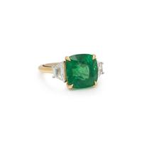 TSAVORITE GARNET AND DIAMOND RING