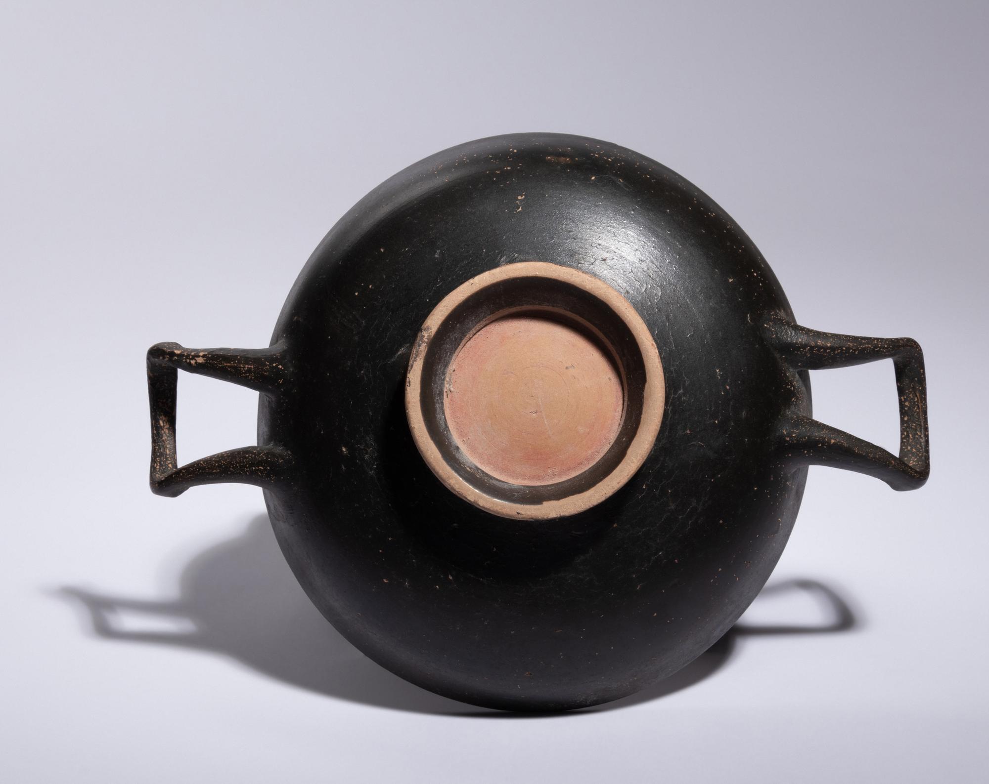 An Apulian Gnathian Ware Kylix