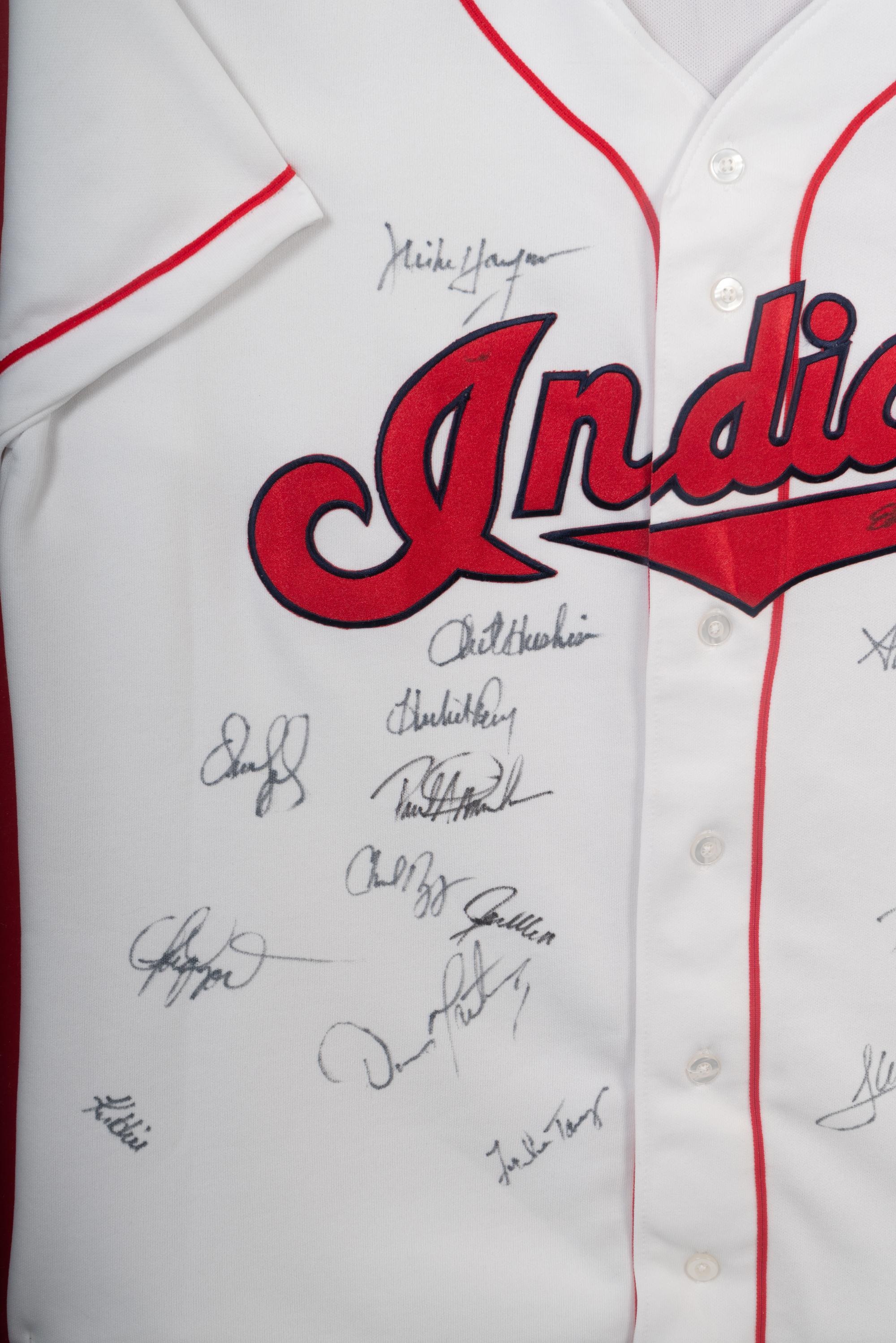 A 1995 Cleveland Indians Team Signed Autograph Baseball Jersey,