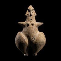 An Amlash Terracotta Female Figure