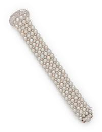 DIAMOND AND CULTURED PEARL BRACELET
