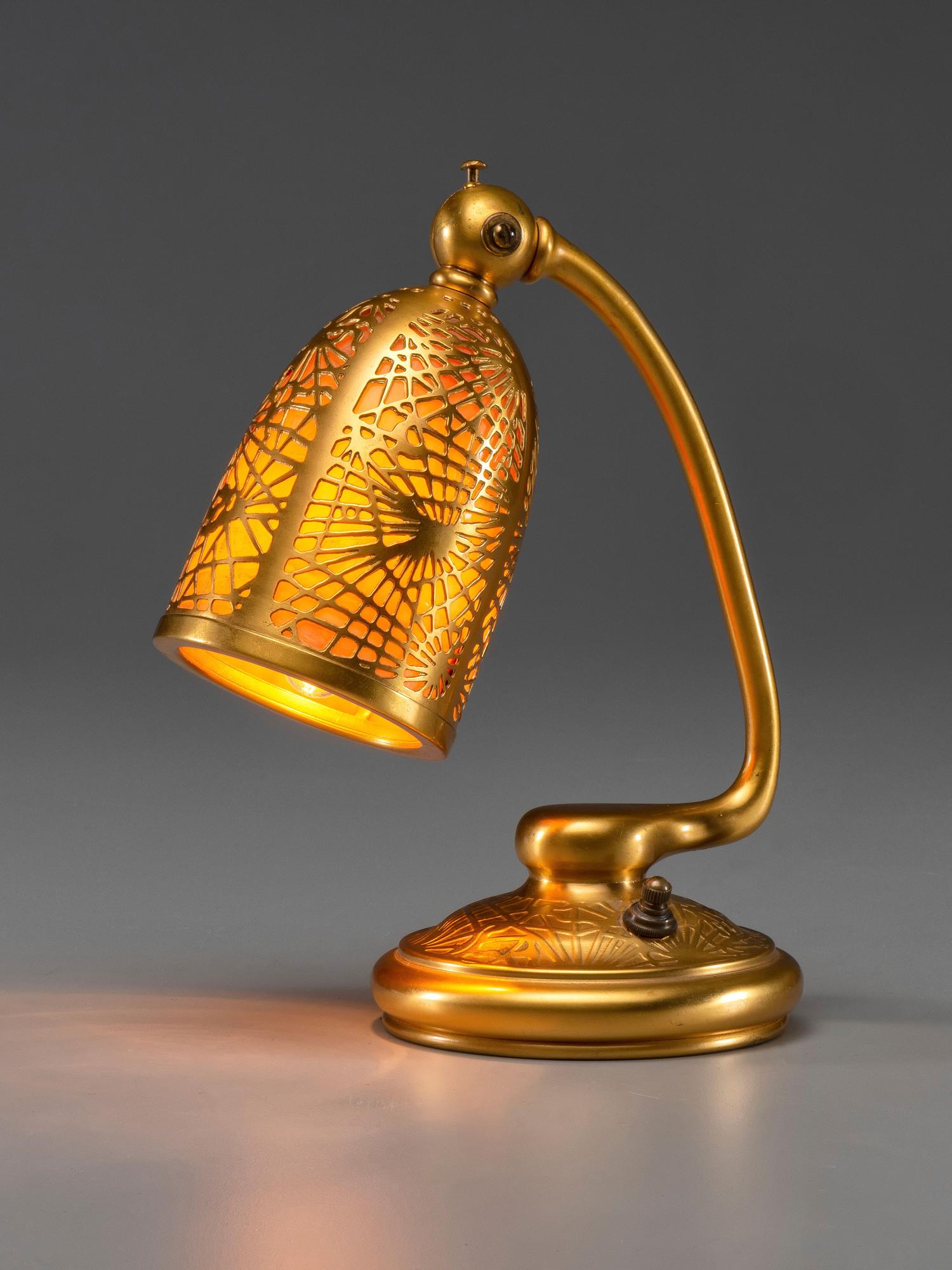 Pine Needle Desk Lamp, model 552