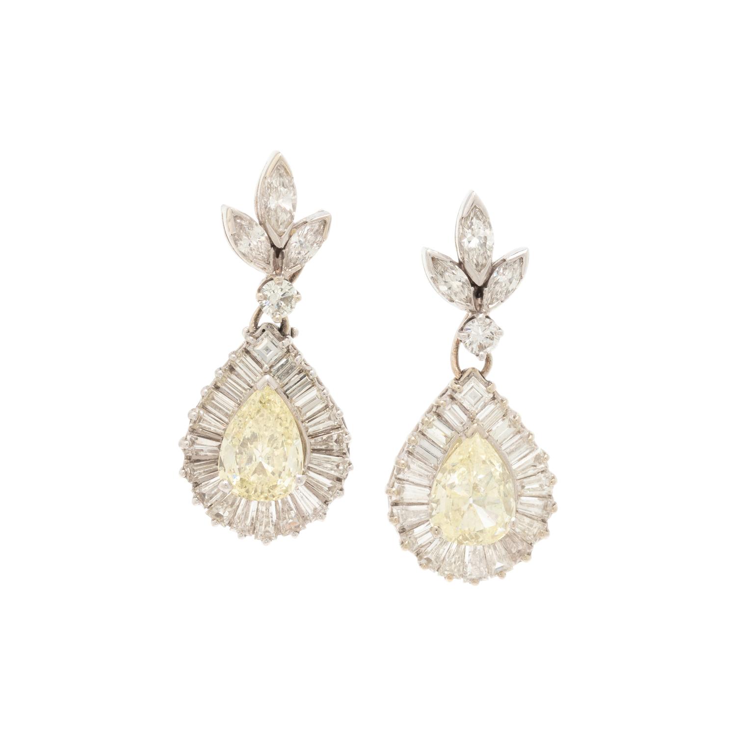 YELLOW DIAMOND AND DIAMOND EARRINGS