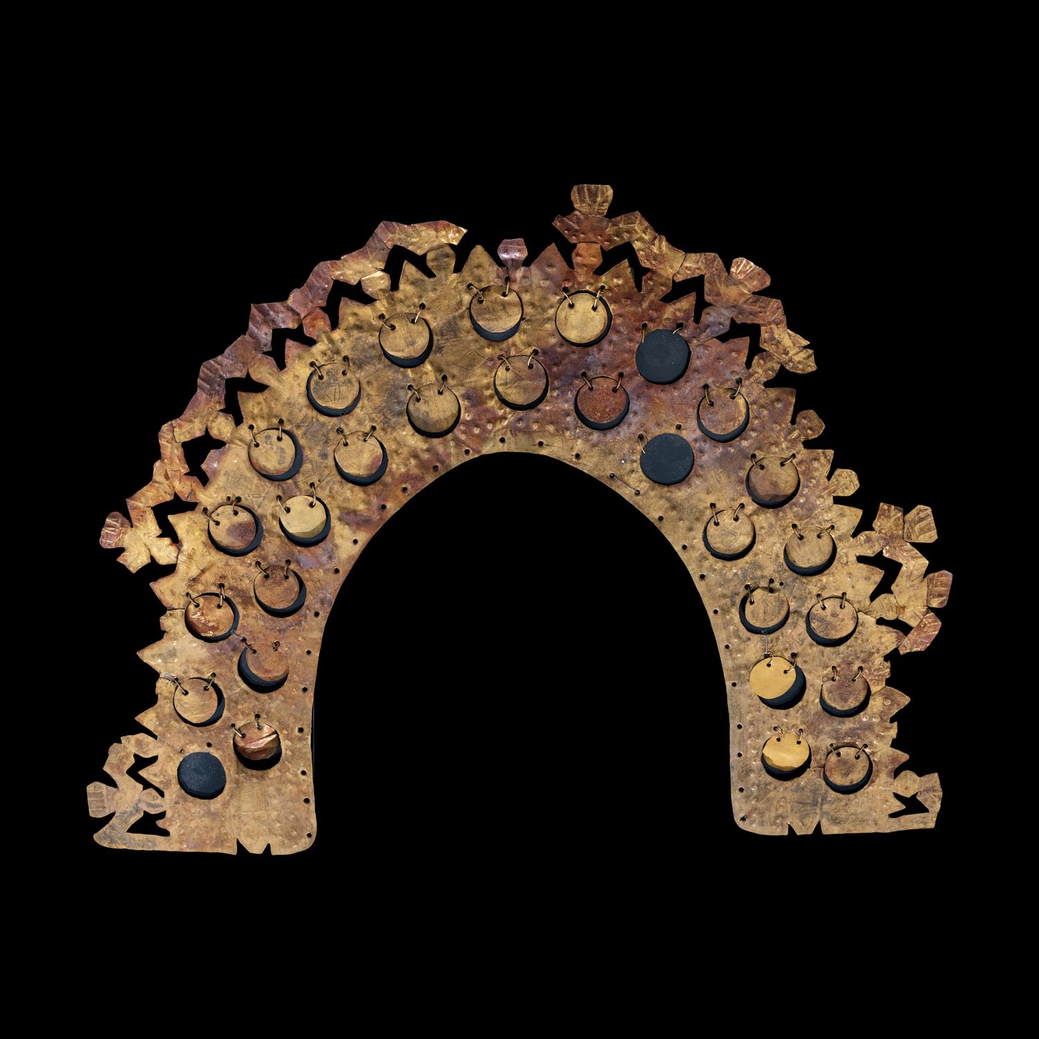 A Sican Gold Diadem