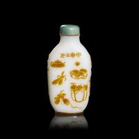A Chinese Yangzhou Type Brown Overlaid White Glass Snuff Bottle